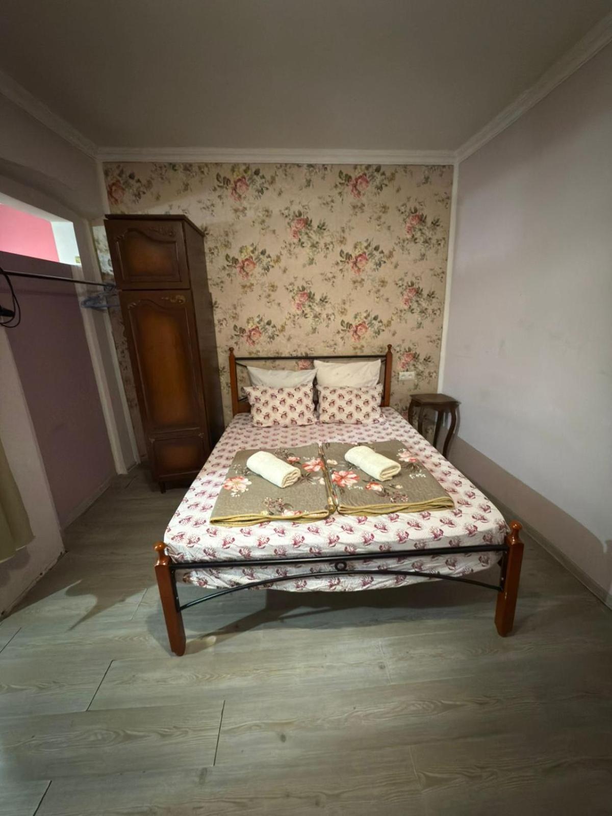 Guest House Nise Tbilisi Exteriér fotografie