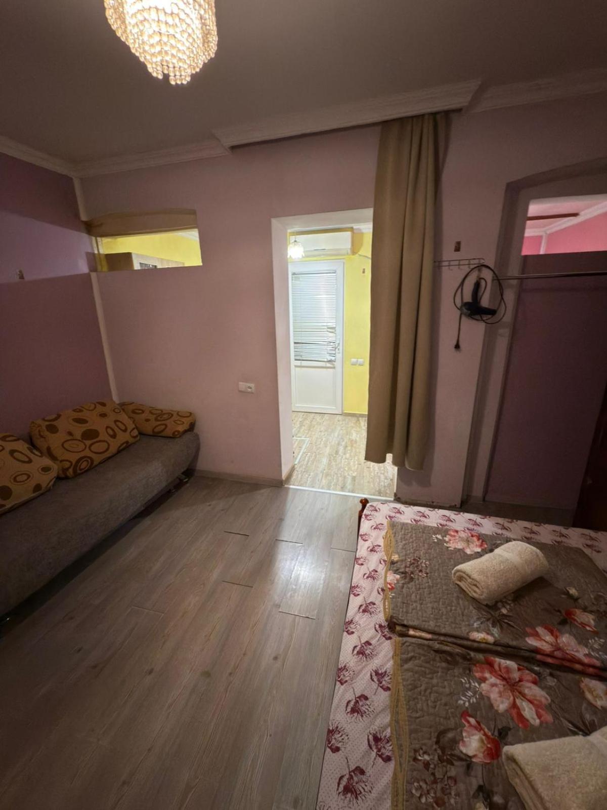 Guest House Nise Tbilisi Exteriér fotografie